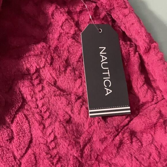Nautica Burgundy Hooded Fleece Pullover Sleepwear Pockets Warm Robe Medium NWT - Picture 8 of 8